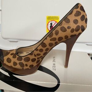 Enzo Angiolini peep toe heels. New never worn.